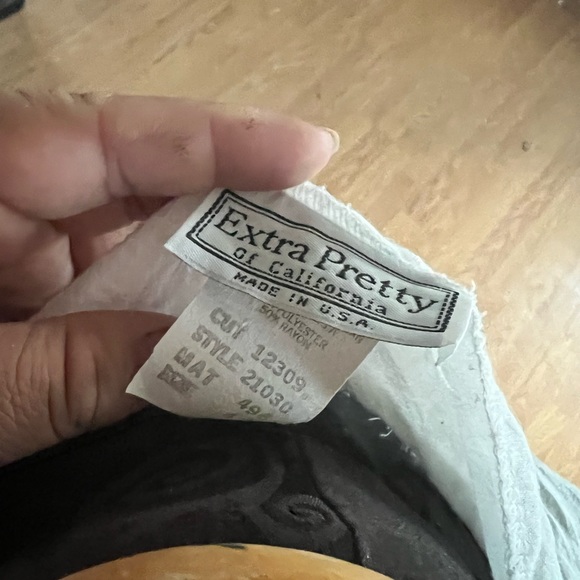 Button down - Picture 3 of 7